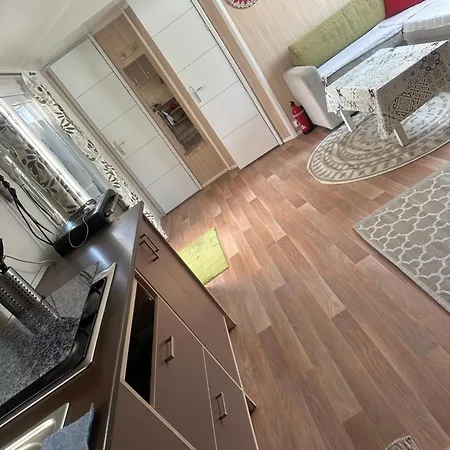 Mobil-home Equipe A Louer Kamp alanı