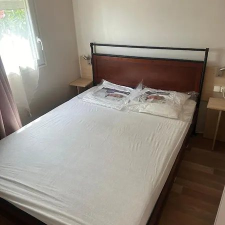Kamp alanı Mobil-home Equipe A Louer *