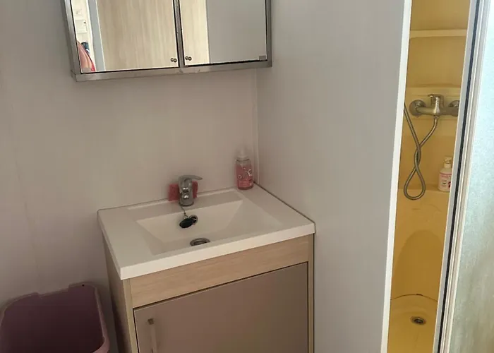 Mobil-home Equipe A Louer * Villeneuve-lès-Maguelonne