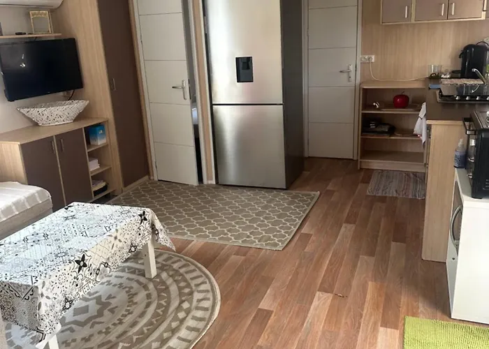 Kamp alanı Mobil-home Equipe A Louer